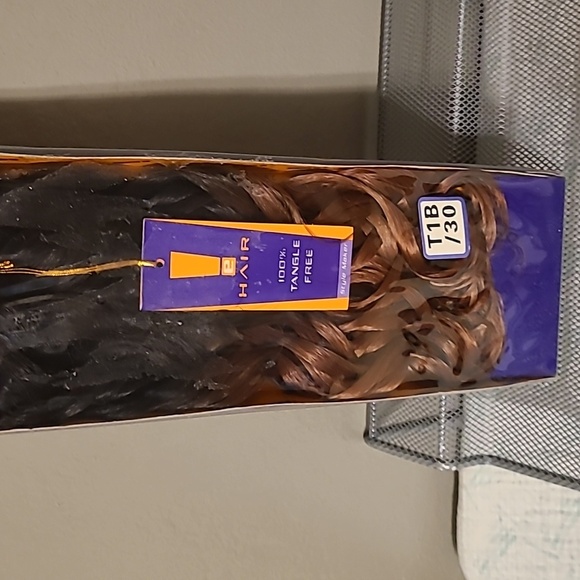 Masterpiece hair 100% human hair HH Oprah Curl color T1B-30 NIB - Picture 3 of 5